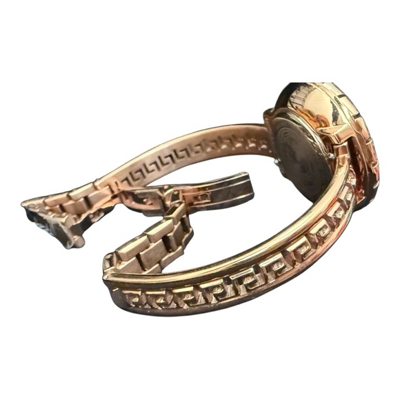 Versace Gold Watch Luxurious Accessory main image 11